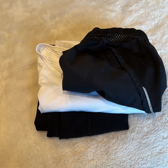 Bundle of (3) Size Small Workout clothes Athleta, Champion, and Spalding - Picture 12 of 12